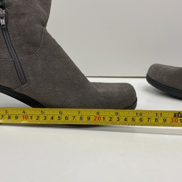 Clark grey boots - Picture 5 of 8